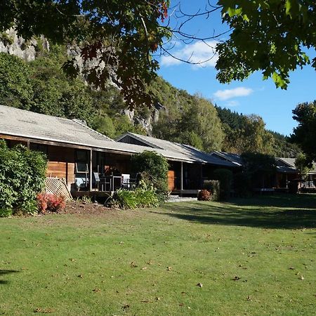 Motuoapa Bay Chalets Turangi Exterior photo