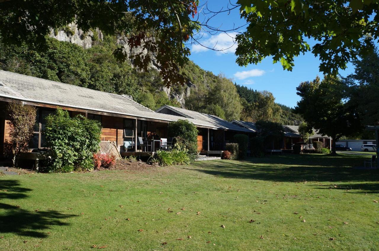 Motuoapa Bay Chalets Turangi Exterior photo