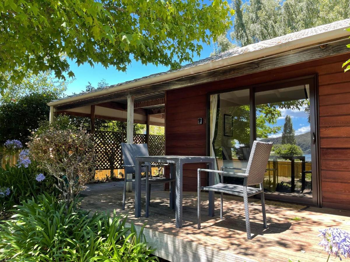 Motuoapa Bay Chalets Turangi Exterior photo